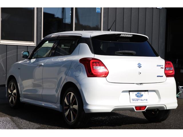 スイフト ハイブリッドＲＳ　ワンオーナー　社外ナビ　地デジＴＶ　バックカメラ　ＥＴＣ　ＬＥＤヘッドライト　ドライブレコーダー　スマートキー＆プッシュスタート！（8枚目）