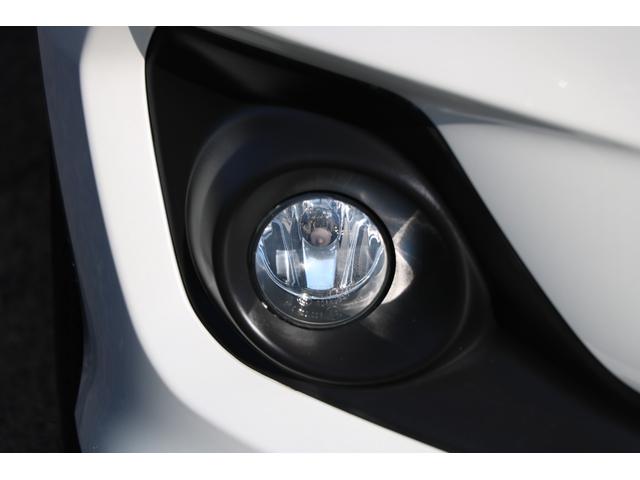 スイフト ハイブリッドＲＳ　ワンオーナー　社外ナビ　地デジＴＶ　バックカメラ　ＥＴＣ　ＬＥＤヘッドライト　ドライブレコーダー　スマートキー＆プッシュスタート！（17枚目）