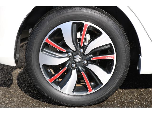 スイフト ハイブリッドＲＳ　ワンオーナー　社外ナビ　地デジＴＶ　バックカメラ　ＥＴＣ　ＬＥＤヘッドライト　ドライブレコーダー　スマートキー＆プッシュスタート！（20枚目）