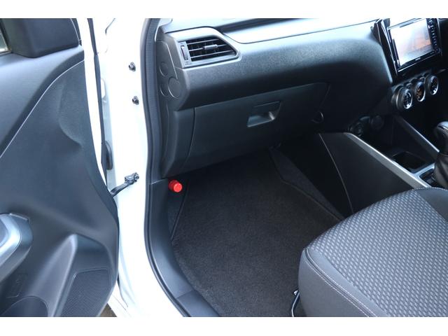 スイフト ハイブリッドＲＳ　ワンオーナー　社外ナビ　地デジＴＶ　バックカメラ　ＥＴＣ　ＬＥＤヘッドライト　ドライブレコーダー　スマートキー＆プッシュスタート！（45枚目）