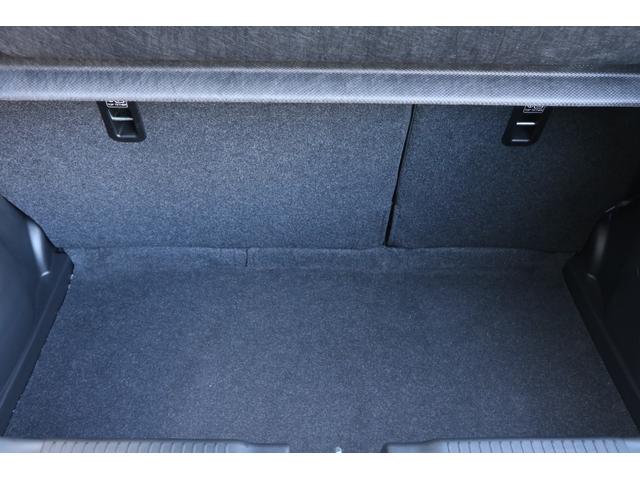 スイフト ハイブリッドＲＳ　ワンオーナー　社外ナビ　地デジＴＶ　バックカメラ　ＥＴＣ　ＬＥＤヘッドライト　ドライブレコーダー　スマートキー＆プッシュスタート！（59枚目）