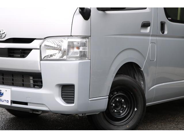 ハイエースバン ５ドア　リフト付バン２．８ＤＴロング　４ＷＤ　純正ナビ　地デジＴＶ　バックカメラ　ＥＴＣ　リフト能力３００ｋｇ　キーレス　プリクラッシュ　４ＷＤ　！（5枚目）