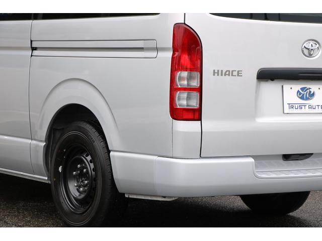 ハイエースバン ５ドア　リフト付バン２．８ＤＴロング　４ＷＤ　純正ナビ　地デジＴＶ　バックカメラ　ＥＴＣ　リフト能力３００ｋｇ　キーレス　プリクラッシュ　４ＷＤ　！（9枚目）