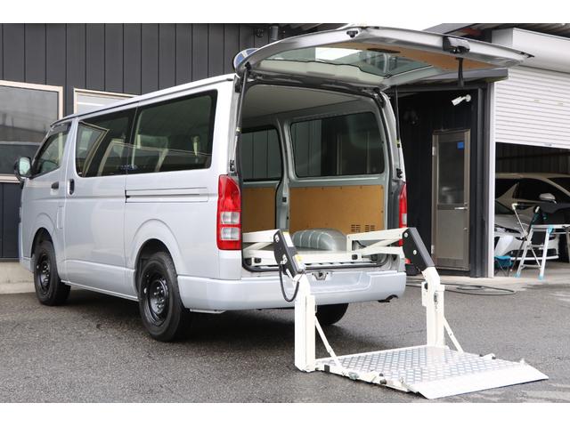 ハイエースバン ５ドア　リフト付バン２．８ＤＴロング　４ＷＤ　純正ナビ　地デジＴＶ　バックカメラ　ＥＴＣ　リフト能力３００ｋｇ　キーレス　プリクラッシュ　４ＷＤ　！（26枚目）