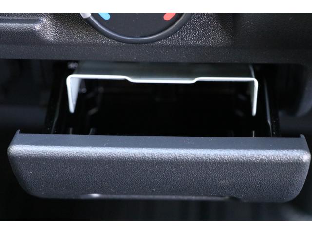 ハイエースバン ５ドア　リフト付バン２．８ＤＴロング　４ＷＤ　純正ナビ　地デジＴＶ　バックカメラ　ＥＴＣ　リフト能力３００ｋｇ　キーレス　プリクラッシュ　４ＷＤ　！（48枚目）