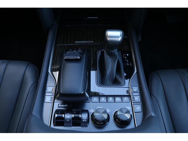 ＬＸ ＬＸ５７０ブラックシークエンス　最終型　モデリスタエアロ　モデリスタマフラー　黒本革　サンルーフ　リヤエンターシステム　クールボックス　８人乗　ソニッククォーツ（０８５）　スペアキー有　マークレビンソン（31枚目）