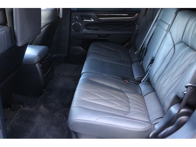 ＬＸ ＬＸ５７０ブラックシークエンス　最終型　モデリスタエアロ　モデリスタマフラー　黒本革　サンルーフ　リヤエンターシステム　クールボックス　８人乗　ソニッククォーツ（０８５）　スペアキー有　マークレビンソン（55枚目）