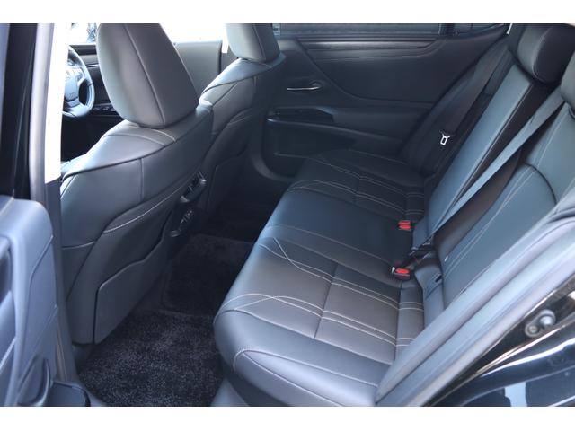 ＥＳ ＥＳ３００ｈ　バージョンＬ　黒革シート　ヒーター＆ベンチレーター　サンルーフ　グラファイトブラックガラスフレーク（２２３）純正ナビ　フルセグ　パノラミックビューモニター　スペアキー＆カードキー（59枚目）