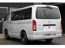 ハイエースバン ５ドア　リフト付バン２．８ＤＴロング　４ＷＤ　純正ナビ　地デジＴＶ　バックカメラ　ＥＴＣ　リフト能力３００ｋｇ　キーレス　プリクラッシュ　４ＷＤ　！（8枚目）