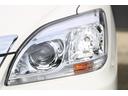 ヘッドライトの状態です。くもりや黄ばみ等もなく綺麗な状態です。