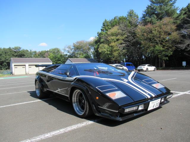 カウンタック ＬＰ４００Ｓ　５速ＭＴ　エンジンフルＯＨ済み（クランクシャフトバランス取り）　ピストン、リング、メタル新品　バルブすり合わせ　ワンオフマフラー　エギゾースト　パナスポーツアルミ　ＡＰレーシングブレーキキット（6枚目）