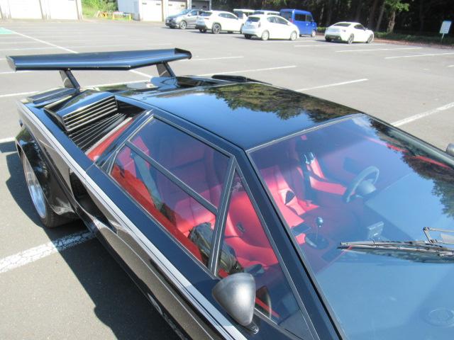 カウンタック ＬＰ４００Ｓ　５速ＭＴ　エンジンフルＯＨ済み（クランクシャフトバランス取り）　ピストン、リング、メタル新品　バルブすり合わせ　ワンオフマフラー　エギゾースト　パナスポーツアルミ　ＡＰレーシングブレーキキット（9枚目）