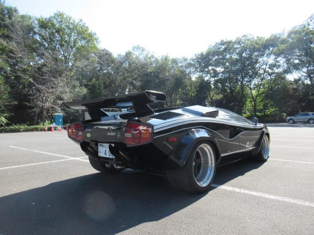 カウンタック ＬＰ４００Ｓ　５速ＭＴ　エンジンフルＯＨ済み（クランクシャフトバランス取り）　ピストン、リング、メタル新品　バルブすり合わせ　ワンオフマフラー　エギゾースト　パナスポーツアルミ　ＡＰレーシングブレーキキット（12枚目）