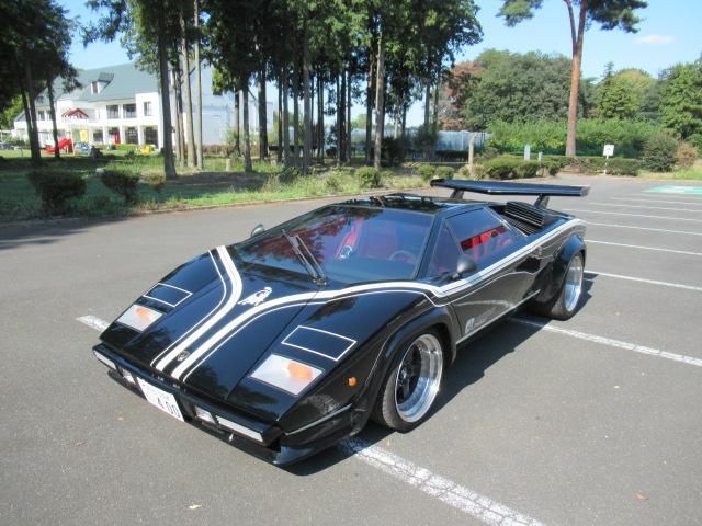 カウンタック ＬＰ４００Ｓ　５速ＭＴ　エンジンフルＯＨ済み（クランクシャフトバランス取り）　ピストン、リング、メタル新品　バルブすり合わせ　ワンオフマフラー　エギゾースト　パナスポーツアルミ　ＡＰレーシングブレーキキット（18枚目）