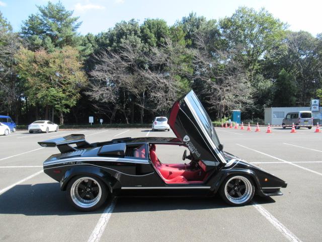 カウンタック ＬＰ４００Ｓ　５速ＭＴ　エンジンフルＯＨ済み（クランクシャフトバランス取り）　ピストン、リング、メタル新品　バルブすり合わせ　ワンオフマフラー　エギゾースト　パナスポーツアルミ　ＡＰレーシングブレーキキット（20枚目）