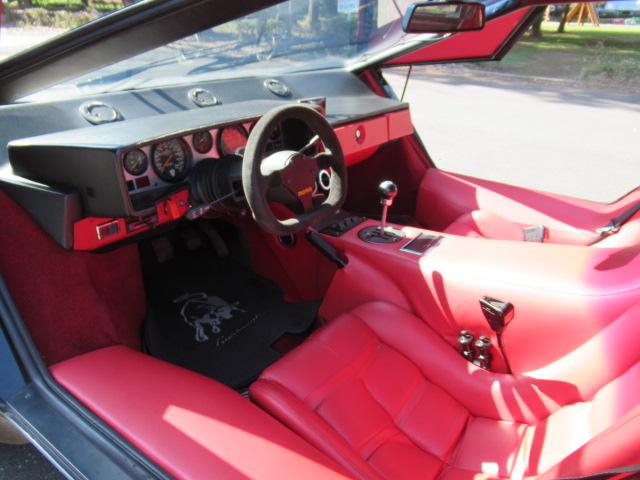 カウンタック ＬＰ４００Ｓ　５速ＭＴ　エンジンフルＯＨ済み（クランクシャフトバランス取り）　ピストン、リング、メタル新品　バルブすり合わせ　ワンオフマフラー　エギゾースト　パナスポーツアルミ　ＡＰレーシングブレーキキット（30枚目）