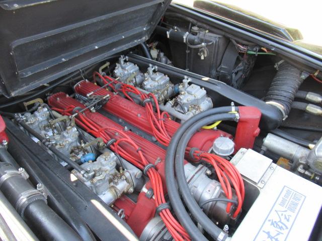 カウンタック ＬＰ４００Ｓ　５速ＭＴ　エンジンフルＯＨ済み（クランクシャフトバランス取り）　ピストン、リング、メタル新品　バルブすり合わせ　ワンオフマフラー　エギゾースト　パナスポーツアルミ　ＡＰレーシングブレーキキット（36枚目）