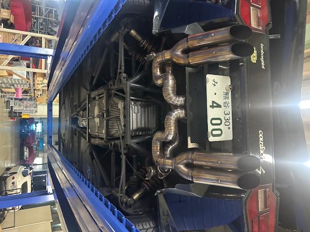 カウンタック ＬＰ４００Ｓ　５速ＭＴ　エンジンフルＯＨ済み（クランクシャフトバランス取り）　ピストン、リング、メタル新品　バルブすり合わせ　ワンオフマフラー　エギゾースト　パナスポーツアルミ　ＡＰレーシングブレーキキット（43枚目）