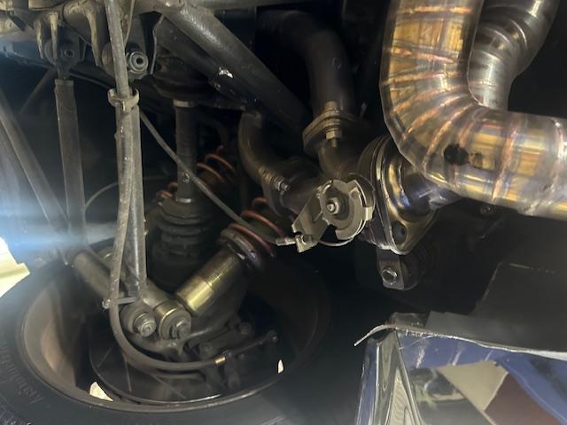 カウンタック ＬＰ４００Ｓ　５速ＭＴ　エンジンフルＯＨ済み（クランクシャフトバランス取り）　ピストン、リング、メタル新品　バルブすり合わせ　ワンオフマフラー　エギゾースト　パナスポーツアルミ　ＡＰレーシングブレーキキット（46枚目）