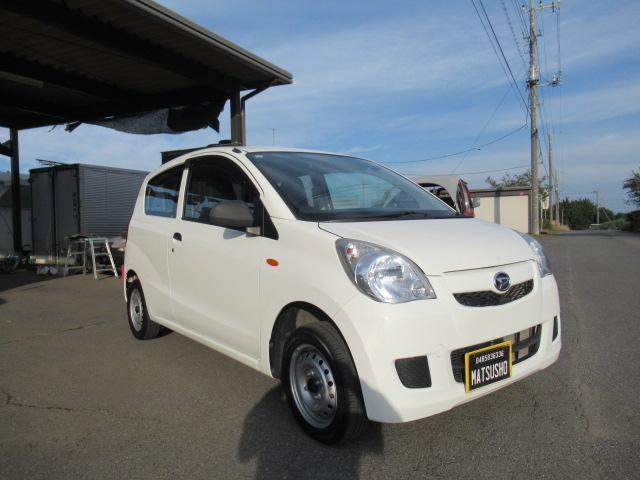 ミラ ＴＸ　ＴＸ　５速ＭＴ　３ドア　バン　ＥＴＣ　キーレス　ドアバイザー　車検令和８年１２月　走行４万キロ台　修復歴無し（5枚目）