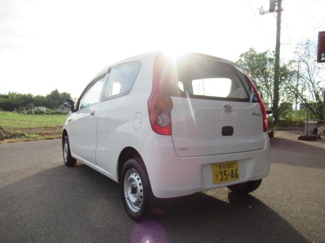 ミラ ＴＸ　ＴＸ　５速ＭＴ　３ドア　バン　ＥＴＣ　キーレス　ドアバイザー　車検令和８年１２月　走行４万キロ台　修復歴無し（13枚目）