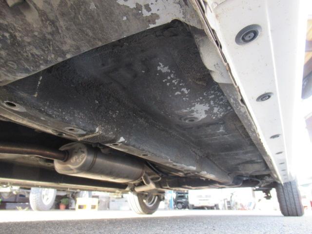 ミラ ＴＸ　ＴＸ　５速ＭＴ　３ドア　バン　ＥＴＣ　キーレス　ドアバイザー　車検令和８年１２月　走行４万キロ台　修復歴無し（23枚目）