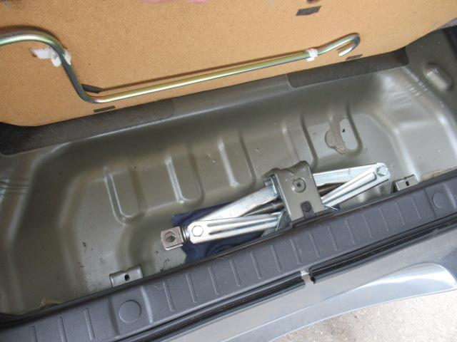 ジムニー ランドベンチャー　オートマ　キーレス　スペアキー　ナビ　ワンセグ　ドアバイザー　ルーフキャリア　ルーフボックス　ＥＴＣ　マッドフラップ　車検令和９年２月２８日（38枚目）