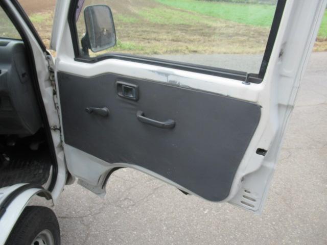 ハイゼットトラック エアコン・パワステ ツインカムスペシャル オートマ 切り替え式4WD パワステ エアコン ドアバイザー ディスプレイオーディオ 修復歴無し 軽トラ 検二年付き(32枚目)