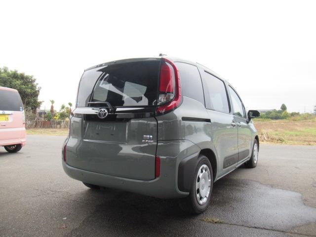 シエンタ ハイブリッドＸ　トヨタ純正ナビ　ＴＶ　スマートキー　Ｂｌｕｅｔｏｏｔｈ　前後クリアランスソナー　オートクルーズ　左パワースライドドア　前後ドラレコ　５人乗り　ハイブリッド　走行１万キロ台（10枚目）