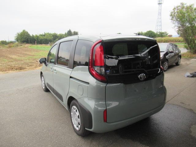 シエンタ ハイブリッドＸ　トヨタ純正ナビ　ＴＶ　スマートキー　Ｂｌｕｅｔｏｏｔｈ　前後クリアランスソナー　オートクルーズ　左パワースライドドア　前後ドラレコ　５人乗り　ハイブリッド　走行１万キロ台（12枚目）