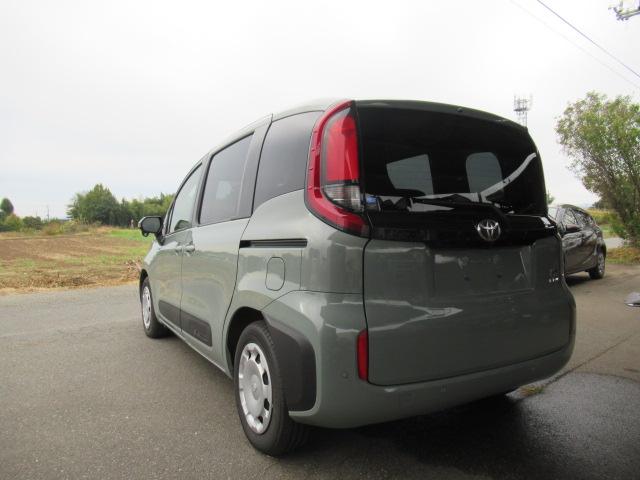 シエンタ ハイブリッドＸ　トヨタ純正ナビ　ＴＶ　スマートキー　Ｂｌｕｅｔｏｏｔｈ　前後クリアランスソナー　オートクルーズ　左パワースライドドア　前後ドラレコ　５人乗り　ハイブリッド　走行１万キロ台（13枚目）