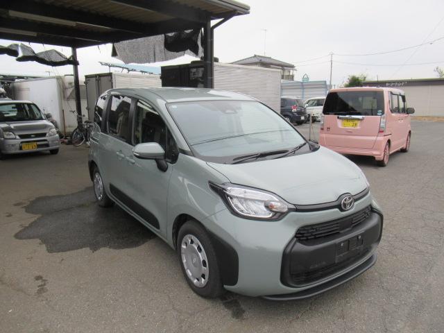 シエンタ ハイブリッドＸ　トヨタ純正ナビ　ＴＶ　スマートキー　Ｂｌｕｅｔｏｏｔｈ　前後クリアランスソナー　オートクルーズ　左パワースライドドア　前後ドラレコ　５人乗り　ハイブリッド　走行１万キロ台（16枚目）