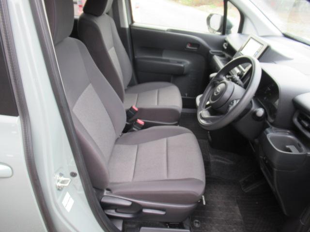 シエンタ ハイブリッドＸ　トヨタ純正ナビ　ＴＶ　スマートキー　Ｂｌｕｅｔｏｏｔｈ　前後クリアランスソナー　オートクルーズ　左パワースライドドア　前後ドラレコ　５人乗り　ハイブリッド　走行１万キロ台（32枚目）