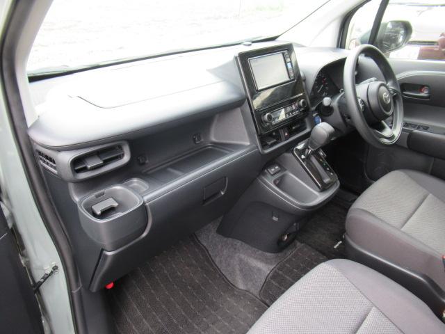 シエンタ ハイブリッドＸ　トヨタ純正ナビ　ＴＶ　スマートキー　Ｂｌｕｅｔｏｏｔｈ　前後クリアランスソナー　オートクルーズ　左パワースライドドア　前後ドラレコ　５人乗り　ハイブリッド　走行１万キロ台（41枚目）