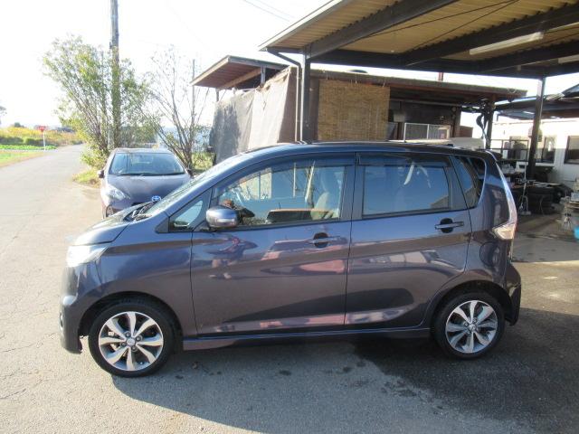 デイズ ハイウェイスター　Ｇ　ナビ　ＴＶ　アラウンドビューモニター　スマートキー　ドアバイザー　　純正アルミ　フォグランプ　走行２万キロ台　修復歴無し（14枚目）