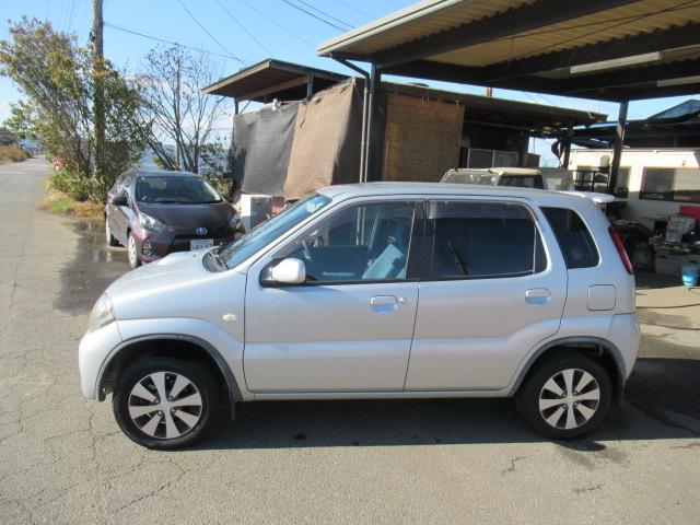 Ｋｅｉ Ｂターボ　Ｂターボ　５速ＭＴ　４ＷＤ　キーレス　純正アルミ　ドアバイザー　修復歴無し（14枚目）