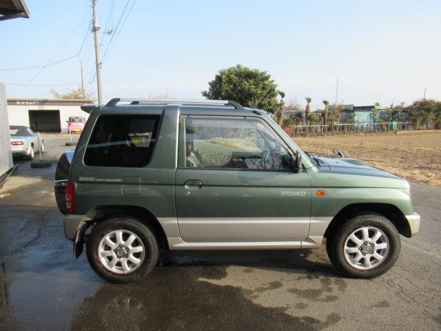 パジェロミニ ＶＲ－ＩＩ　５速ＭＴ　パートタイム４ＷＤ　ターボ　集中ドアロック　ドラレコ　ＥＴＣ　ドアバイザー　純正アルミ　ルーフレール　タイベル交換歴あり　車検令和８年１１月１１日　修復歴無し（8枚目）