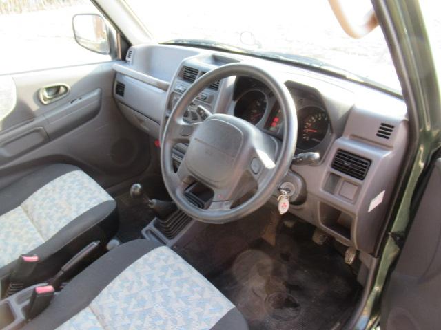 パジェロミニ ＸＲ－ＩＩ　５速ＭＴ　切り替え式４ＷＤ　ドアバイザー　パワステ　エアコン　走行８万キロ台（29枚目）