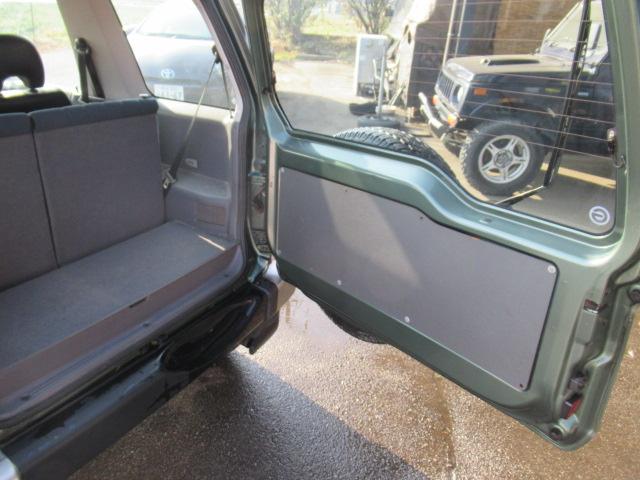 パジェロミニ ＸＲ－ＩＩ　５速ＭＴ　切り替え式４ＷＤ　ドアバイザー　パワステ　エアコン　走行８万キロ台（37枚目）