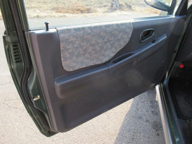 パジェロミニ ＸＲ－ＩＩ　５速ＭＴ　切り替え式４ＷＤ　ドアバイザー　パワステ　エアコン　走行８万キロ台（39枚目）