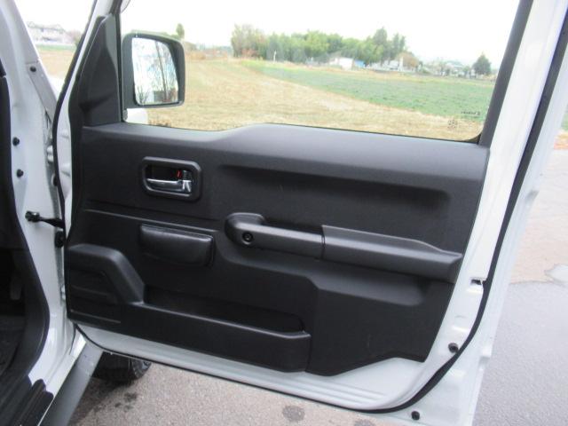 ジムニーノマド ＦＣ　ハイブリッジファースト３インチリフトアップ、Ｆバンパー、スキッドプレート、１６インチアルミ　Ｆグリル　タニグチ製ＲバンプＢ　ケンウッドナビ、ＴＶ、Ｂカメラ、ＥＴＣ　前後ドラレコ　ルーフボックス３２０（35枚目）