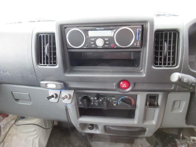 クリッパーバン ＤＸ　バン　ハイルーフ　ドアバイザー　両側スライドドア　フォグライト　社外アルミホイール　社外オーディオ　走行５万キロ台　修復歴無し（27枚目）