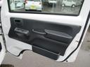 Ｘ　５速ＭＴ　４ＷＤ　ナビ　ＴＶ　ＥＴＣ　デュアルカメラＢサポート　キーレス　スペアキー　荷台マット　サイドプロテクター　オーバヘッドコンソール　パワステ　パワーウインドウ　走行１万キロ台　修復歴無し（35枚目）