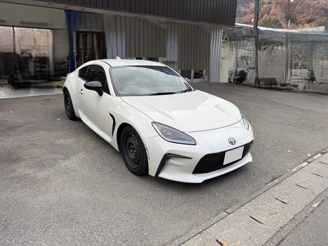 GR86 SZ カップカーベーシック OS技研スーパーLSD 2WAY 純正ロールケージ6点式プラスサイドバー 純正オイルクーラー 純正専用フロアマット モータースポーツベース車両(27枚目)