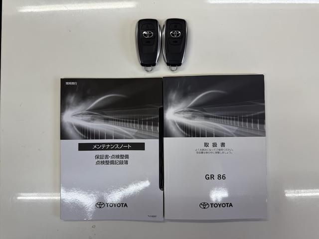 GR86 SZ カップカーベーシック OS技研スーパーLSD 2WAY 純正ロールケージ6点式プラスサイドバー 純正オイルクーラー 純正専用フロアマット モータースポーツベース車両(53枚目)