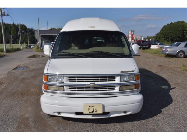 シボレーエクスプレス 　スタークラフト　ハイルーフ　キャンピング登録　７人乗り（2枚目）