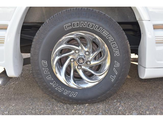 シボレーエクスプレス 　スタークラフト　ハイルーフ　キャンピング登録　７人乗り（19枚目）