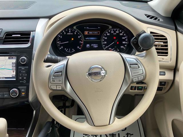 ティアナ ＸＥ　オートクルーズコントロール　全周囲カメラ　ナビ　アルミホイール　オートライト　ＣＶＴ　スマートキー　電動格納ミラー　盗難防止システム　ＣＤ　ＵＳＢ　ミュージックプレイヤー接続可　衝突安全ボディ　ＡＢＳ（3枚目）