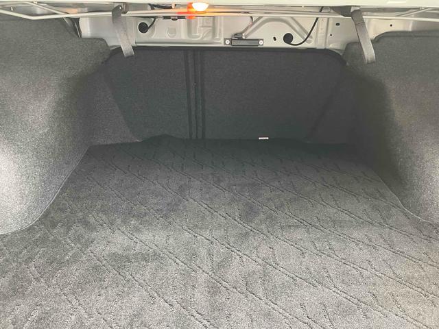 ティアナ ＸＥ　オートクルーズコントロール　全周囲カメラ　ナビ　アルミホイール　オートライト　ＣＶＴ　スマートキー　電動格納ミラー　盗難防止システム　ＣＤ　ＵＳＢ　ミュージックプレイヤー接続可　衝突安全ボディ　ＡＢＳ（29枚目）