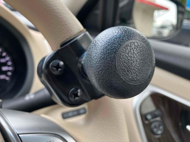 ティアナ ＸＥ　オートクルーズコントロール　全周囲カメラ　ナビ　アルミホイール　オートライト　ＣＶＴ　スマートキー　電動格納ミラー　盗難防止システム　ＣＤ　ＵＳＢ　ミュージックプレイヤー接続可　衝突安全ボディ　ＡＢＳ（45枚目）